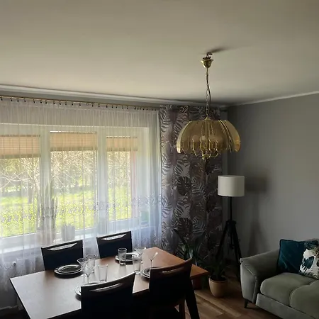 Nad Stawem 度假居 *