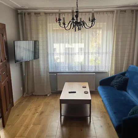 Nad Stawem 度假居 Objazda